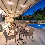 Maye Lägenhetshotell 4*