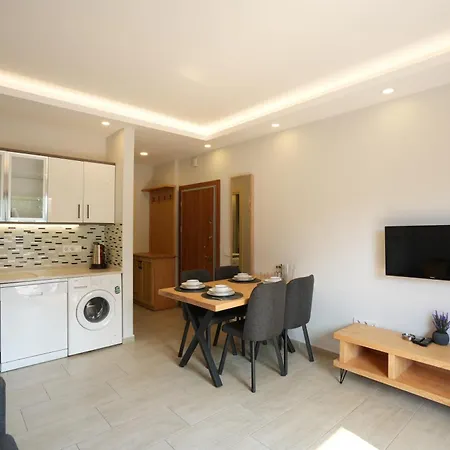Hotel de apartamente Maye 4*