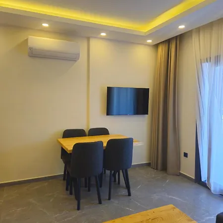 Aparthotel Maye