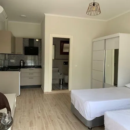 Maye Aparthotel *