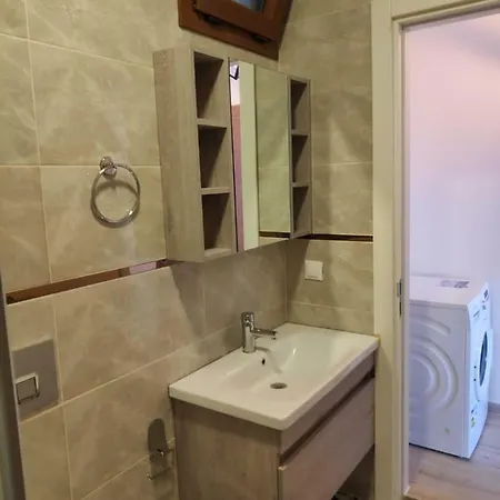 Maye Aparthotel