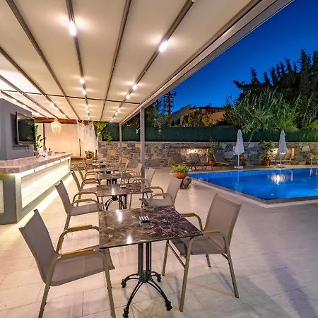 Maye Aparthotel 4*