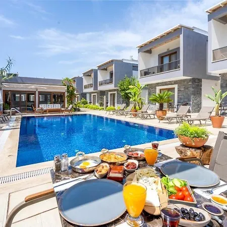 Maye Aparthotel